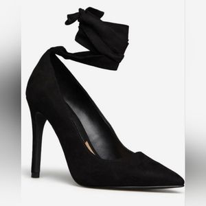 Akeiyla Lace Up Black Pump Size 8.5 MSRP $49.95